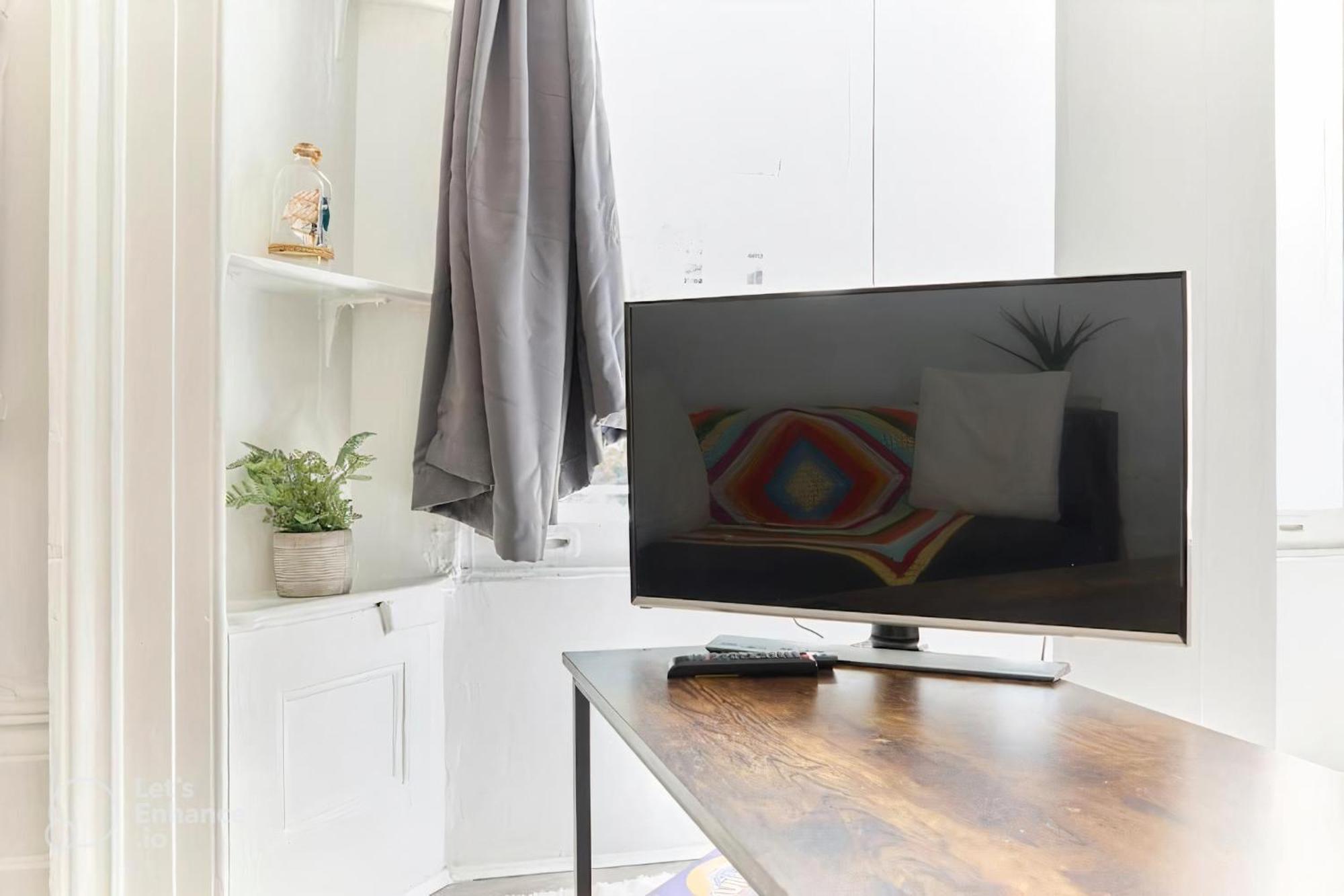 4-sleeper Oasis Apartament *